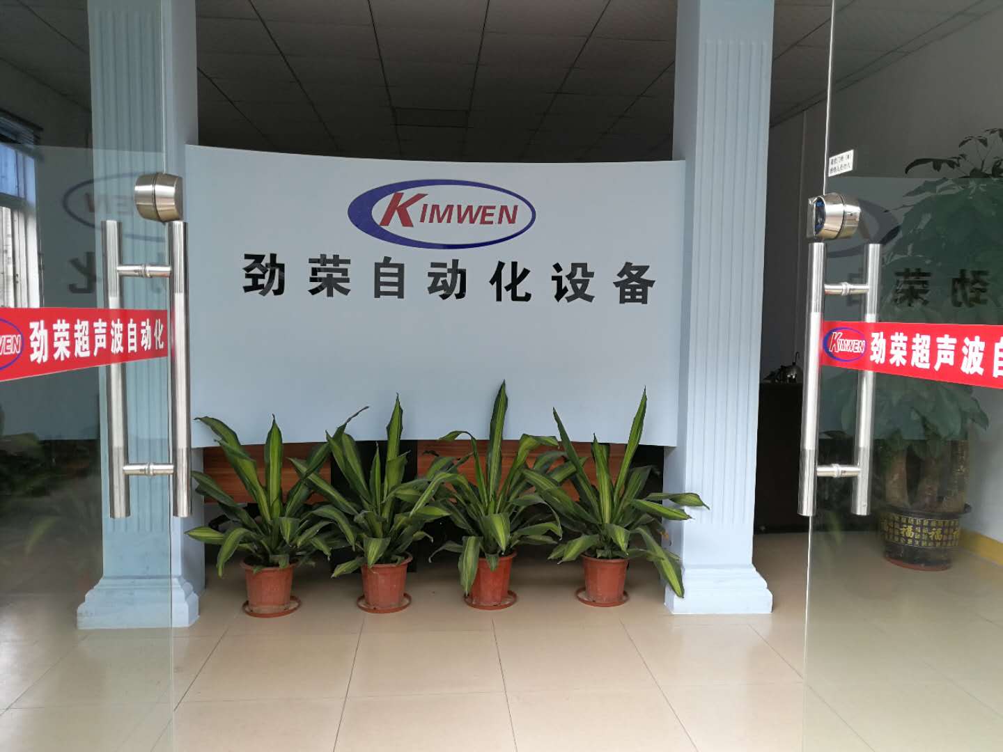 選購(gòu)超聲波清洗機(jī)要注意哪些事項(xiàng)？